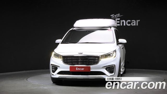 Kia Canival 2019 — photo 3