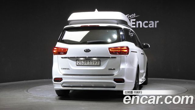 Kia Canival 2019 — photo 4