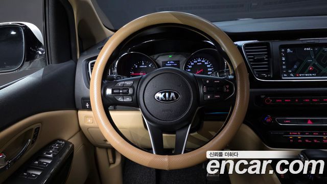 Kia Canival 2019 — photo 19