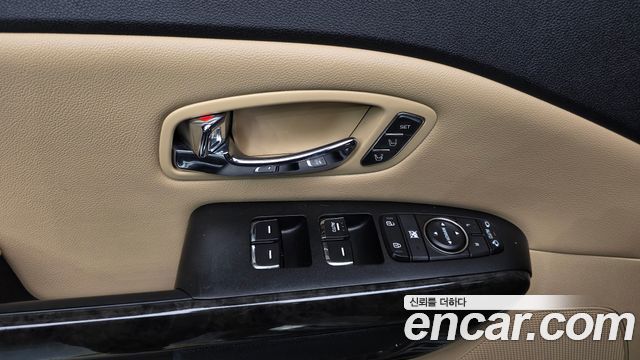 Kia Canival 2019 — photo 22
