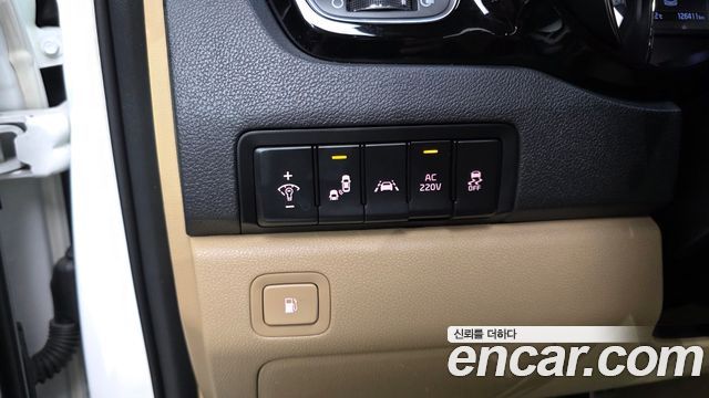 Kia Canival 2019 — photo 24