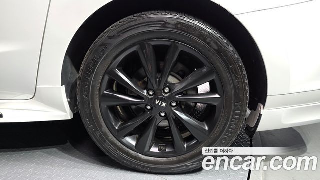 Kia Canival 2019 — photo 7