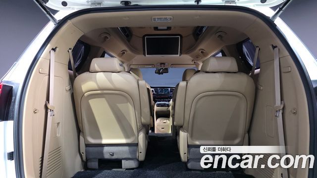 Kia Canival 2019 — photo 27