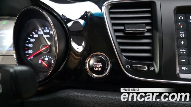 Kia Canival 2019 — photo 28