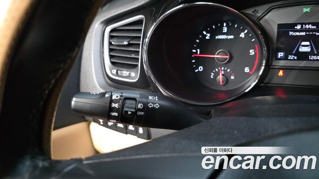 Kia Canival 2019 — photo 31