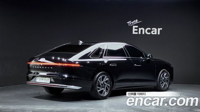 Hyundai Grandeur 2023 — photo 2