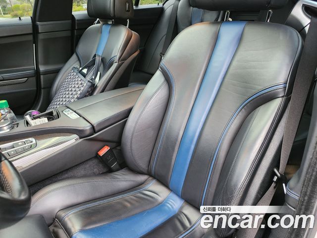 BMW 6-Series 2018 — photo 12