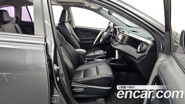 Toyota RAV4 2014 — photo 11