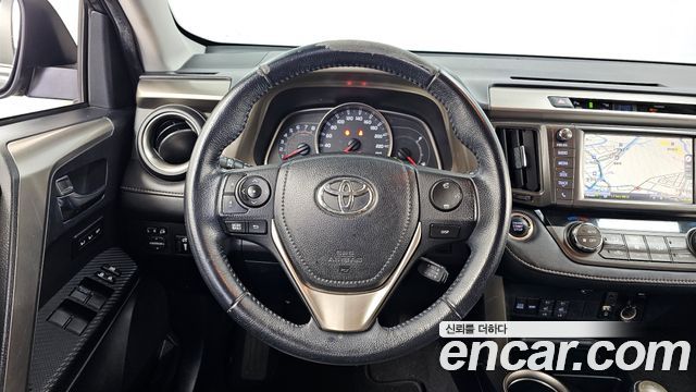 Toyota RAV4 2014 — photo 13
