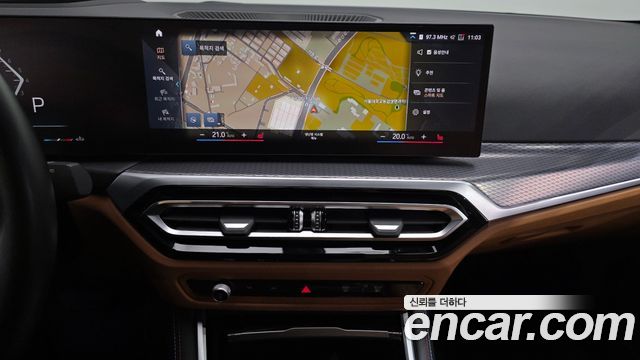 BMW 3-Series 2023 — photo 21