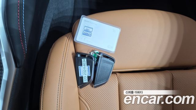 BMW 3-Series 2023 — photo 24