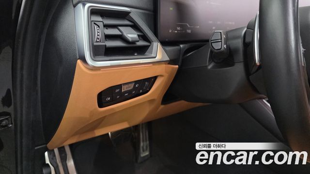 BMW 3-Series 2023 — photo 29