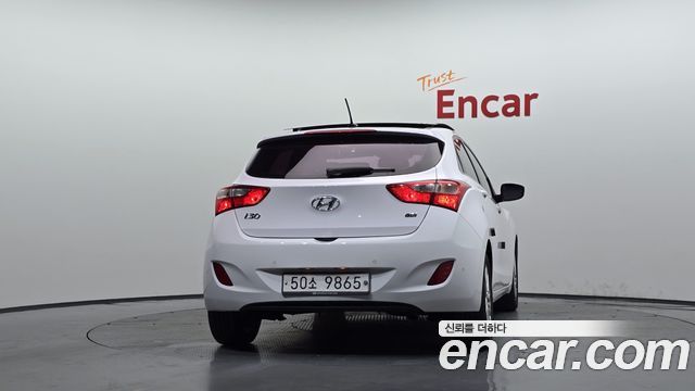 Hyundai i30 2014 — photo 4
