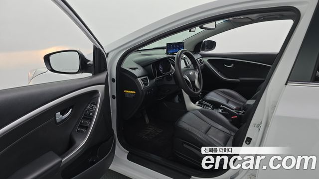 Hyundai i30 2014 — photo 10