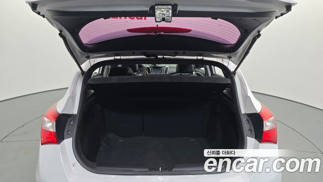 Hyundai i30 2014 — photo 19