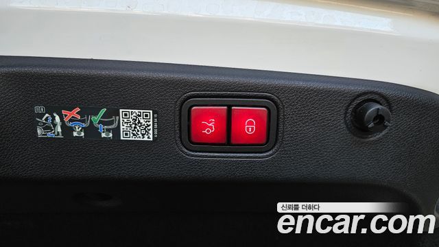 Mercedes-Benz CLS-Class 2023 — photo 17