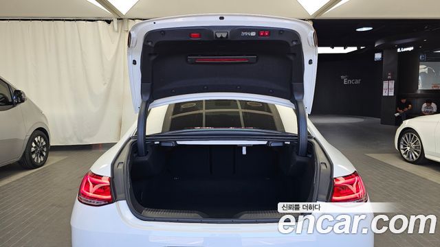 Mercedes-Benz CLS-Class 2023 — photo 20