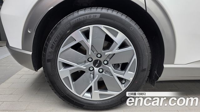 Genesis GV60 2022 — photo 5