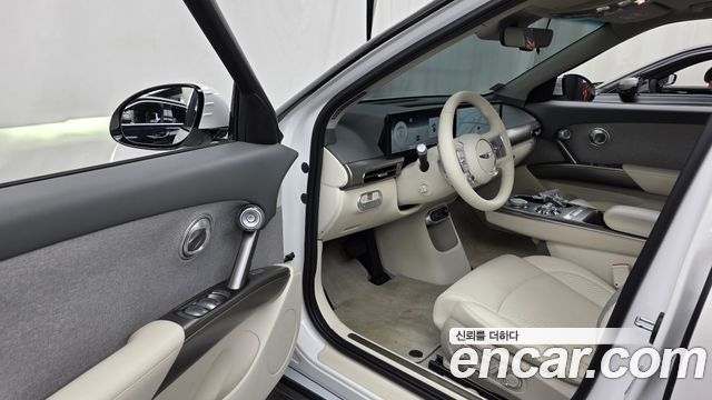 Genesis GV60 2022 — photo 13