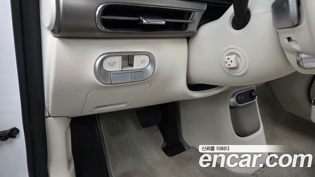 Genesis GV60 2022 — photo 24