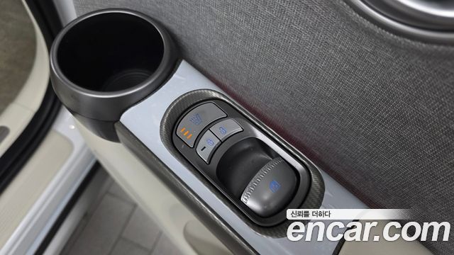 Genesis GV60 2022 — photo 25