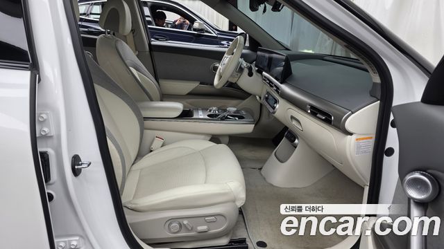 Genesis GV60 2022 — photo 16