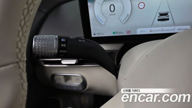 Genesis GV60 2022 — photo 28