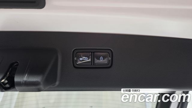 Genesis GV60 2022 — photo 35