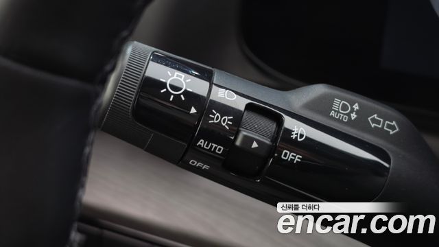 Kia Canival 2023 — photo 25