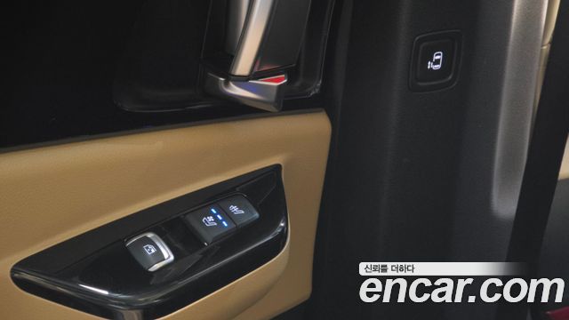 Kia Canival 2023 — photo 30