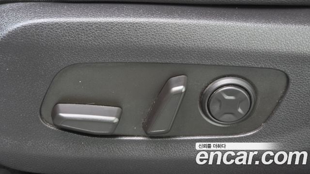 Kia Canival 2023 — photo 31