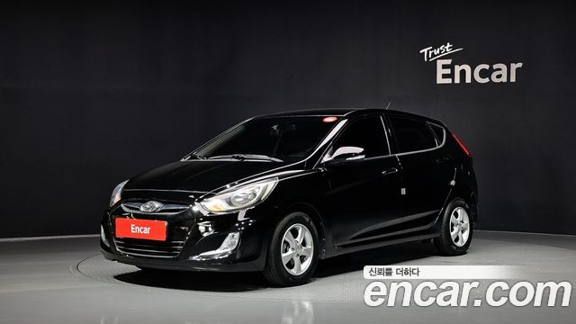 Hyundai Accent 2014 — photo 1