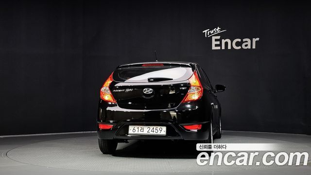 Hyundai Accent 2014 — photo 4