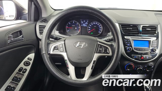 Hyundai Accent 2014 — photo 13