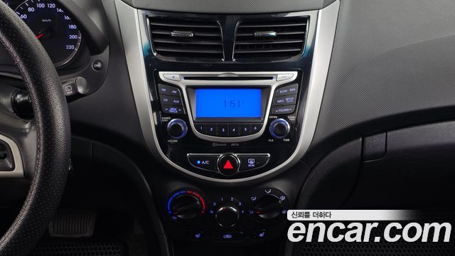 Hyundai Accent 2014 — photo 14