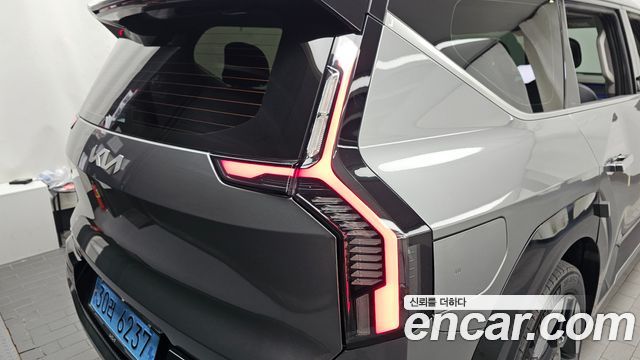 Kia EV9 2024 — photo 9