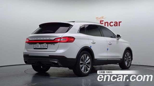 Lincoln MKX 2016 — photo 2