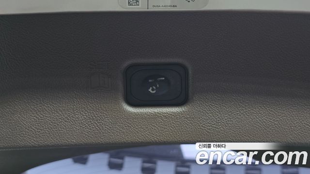 Lincoln MKX 2016 — photo 18