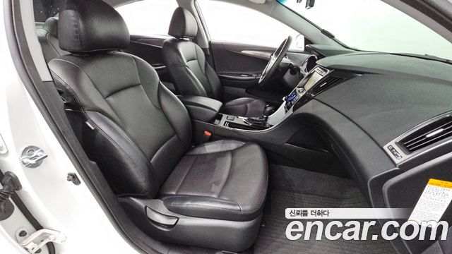 Hyundai Sonata 2012 — photo 11