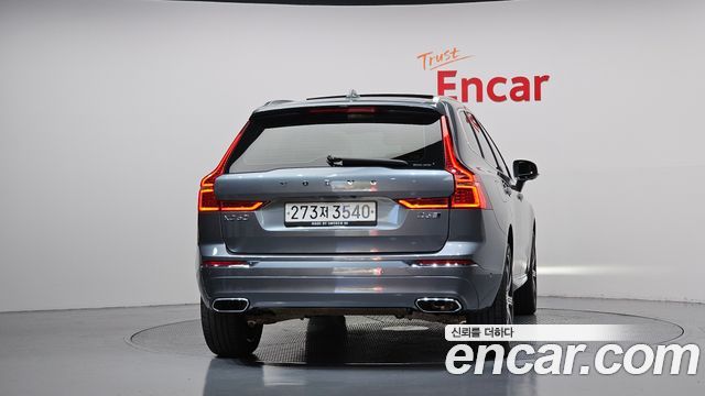 Volvo XC60 2019 — photo 4