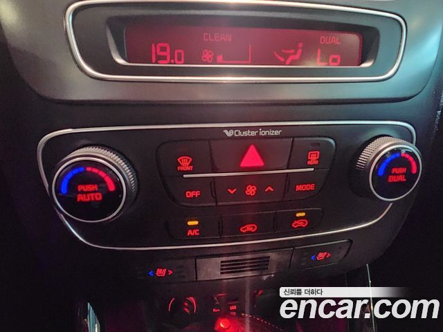 Kia Sorento 2014 — photo 8