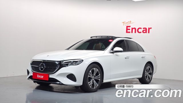 Mercedes-Benz E-Class 2026 — photo 1