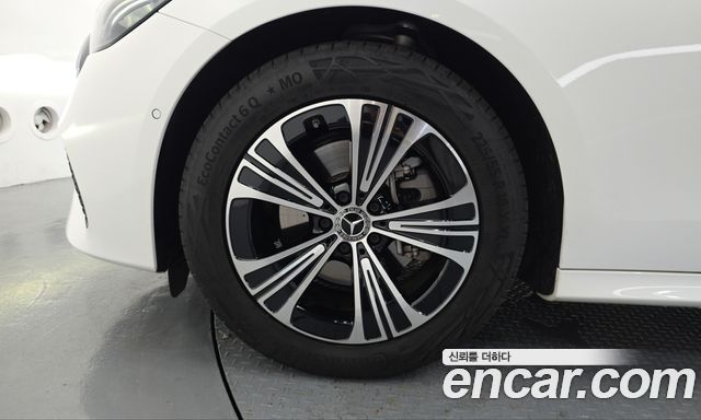 Mercedes-Benz E-Class 2026 — photo 5
