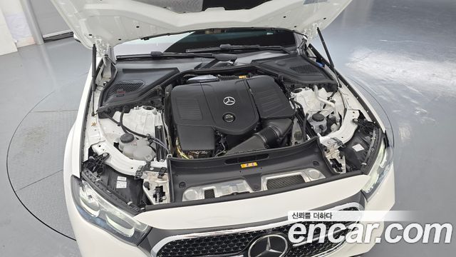 Mercedes-Benz E-Class 2026 — photo 6