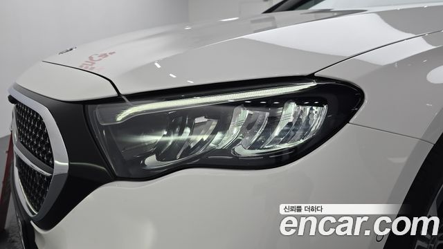 Mercedes-Benz E-Class 2026 — photo 8