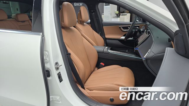 Mercedes-Benz E-Class 2026 — photo 16