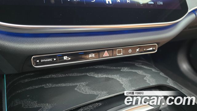 Mercedes-Benz E-Class 2026 — photo 32