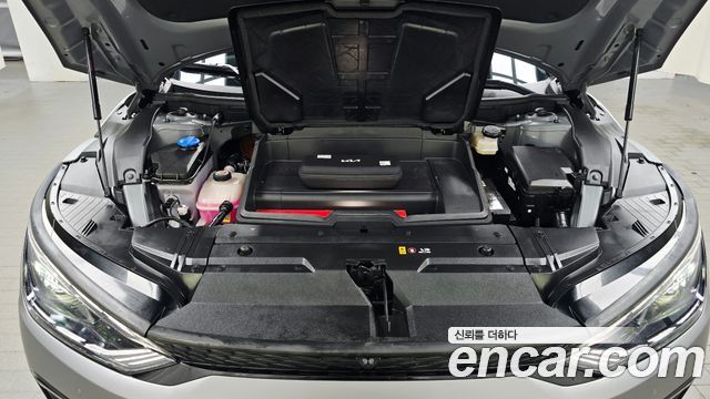 Kia EV6 2023 — photo 6