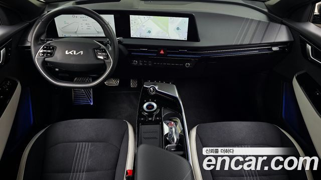 Kia EV6 2023 — photo 10