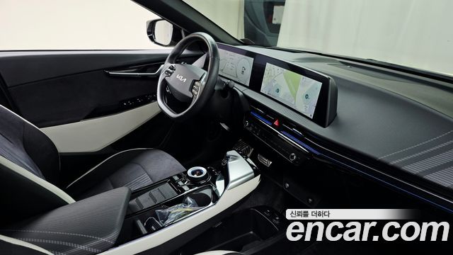 Kia EV6 2023 — photo 26